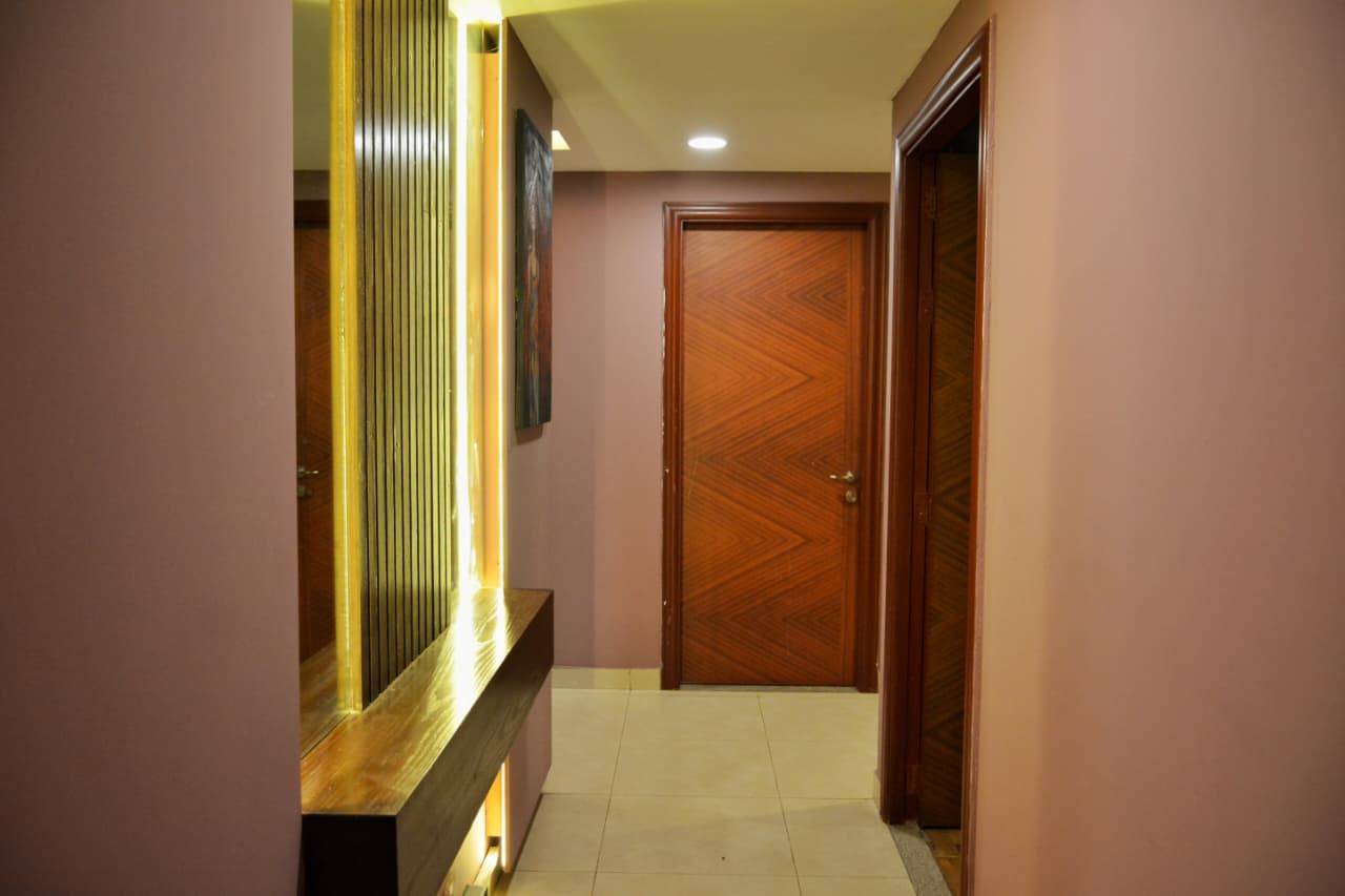halway of suite